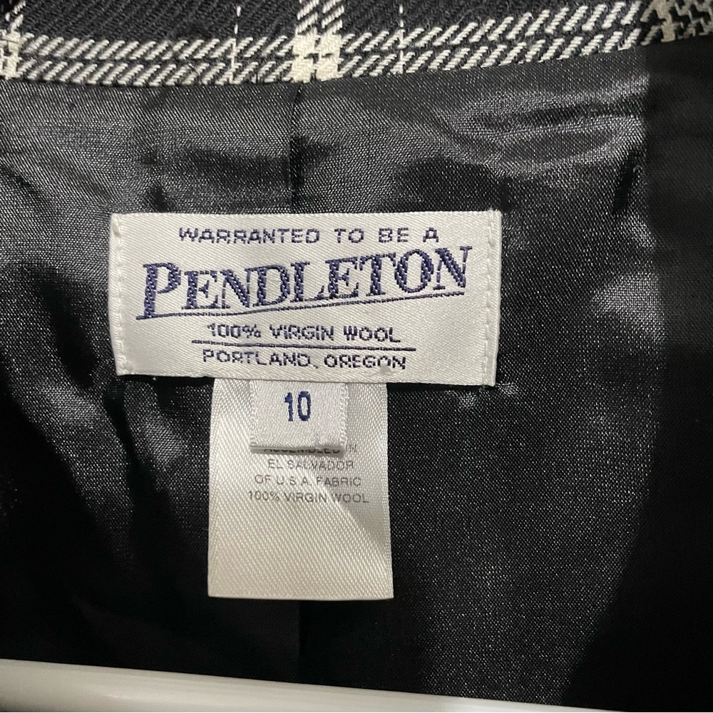 Pendleton Women’s Half Zip Pullover 100% Virgin W… - image 2